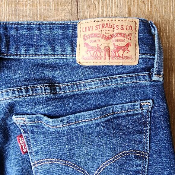 Levi Strauss Distressed 711 Mid-Wash Skinny Jeans | Women's W28 L30 - Picture 7 of 11